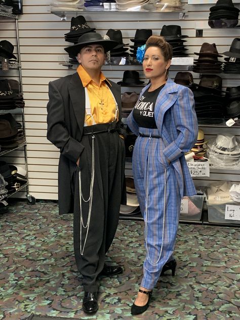 Photo shoot Pachuco Style Woman Outfit, Zoot Suit Women, Pachuco Style, Chola Outfit, Grad Outfits, Chola Style, Zoot Suit, 90s Fashion Men, Gay Outfit