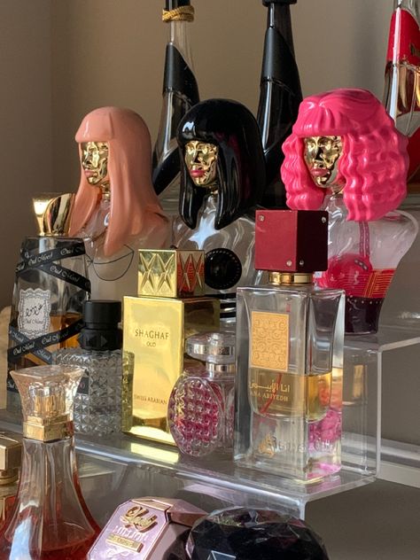 Perfume stand | nicki minaj perfume | Rihanna perfume | arabic perfume #perfumeaddict #perfume Nicki Minaj Perfume Collection, Perfume Rihanna, Perfume Arabic, Perfume Collection Aesthetic, Nicki Minaj Perfume, Rihanna Perfume, Chic Perfume, Scent Combos, Aesthetic Perfume