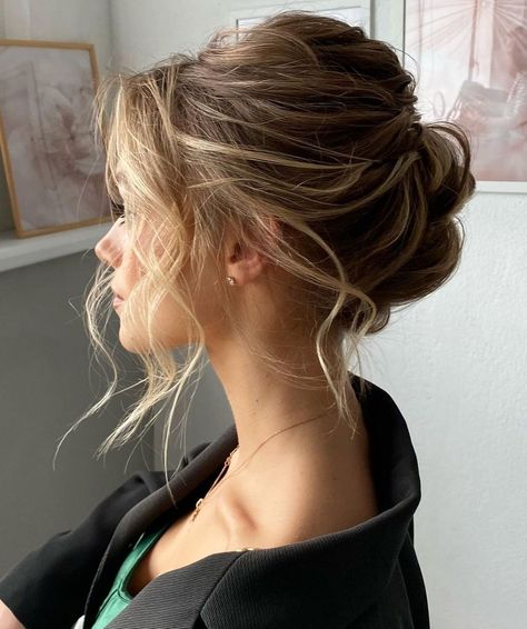 Messy Updo with Face-Framing Pieces Face Framing Tendrils Updo, Volumizing Updo, Medium Length Hair Dos For Wedding, Updo For Oval Face Shape, Messy Up Dos For Medium Hair, Bun With Face Framing Pieces, Face Framing Updo, Pinned Back Hairstyles, Maid Of Honor Hairstyles Updo