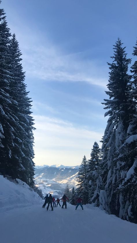 Nature, Skiing In Italy Alps, Mountain Aesthetic Snow, Winter In The Mountains Aesthetic, Skiing In Austria, Austria Mountains Winter, Austria Skiing Aesthetic, Austria Aesthetic Winter, Sweden Aesthetic Winter