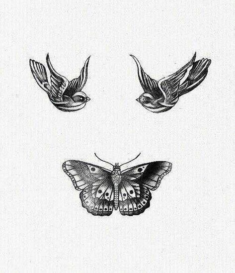 Harry Styles tattoos of 2 swallows and a butterfly that make a smiley face Tatuajes Harry Styles, Harry Styles Butterfly, Harry Tattoos, Vogel Tattoo, Harry Styles Tattoos, Swallow Tattoo, Omerta Tattoo, Moth Tattoo, Bird Tattoo