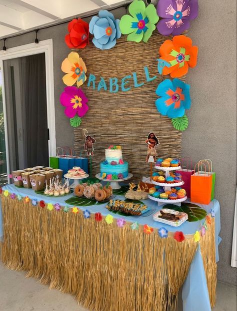 Moana Dessert Table, Moana Images, Fiesta Paper Flowers, Moana Backdrop, Party Wall Backdrop, Moana Birthday Party Cake, Moana Birthday Decorations, Moana Party Decorations, Moana Decorations