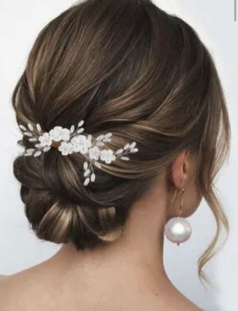 Wedding Hair Up Short Hair, Updo Buns For Wedding, Wedding Hairstyles Updo Elegant, Hairdo Wisuda, Kimono Hairstyle, Wedding Updo Hairstyles, Bride Hairstyles Updo, Bridal Hair Up, Sanggul Modern