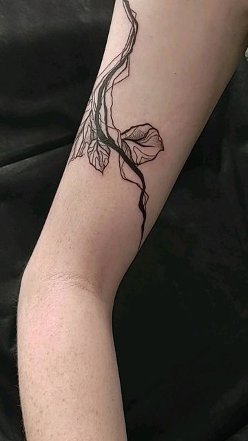 Aspen Leaves Tattoo, Abstract Leaf Tattoo, Abstract Leaves Tattoo, Abstract Plant Tattoo, Aspen Leaf Tattoo, Aspen Tattoo, Leaves Tattoo, Browning Tattoo, Aspen Leaves