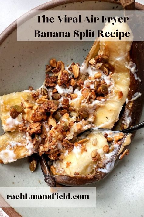 The Viral Air Fryer Banana Split Recipe Air Fryer Banana, Healthy Banana Split, Banana Split Recipes, Air Fryer Recipes Dessert, Banana Split Dessert, Paleo Banana, Slow Cooker Desserts, Banana Dessert, Air Fryer Healthy