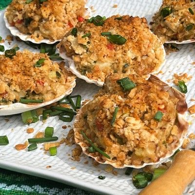 Wendy’s Deviled Crab Carteret - Carolina Country Deviled Crab Recipe, Deviled Crab, Crab Recipe, Breakfast Appetizers, Christmas Food Dinner, Sauteed Vegetables, Appetizer Salads, Crab Meat, Seafood Dishes