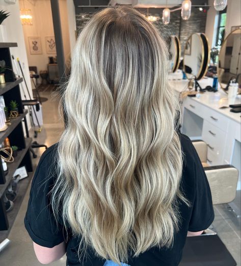 Full Highlights With Shadow Root, Dark Root Smudge, Dark Root Smudge Blonde, Highlights With Shadow Root, Highlights With Root Smudge, Root Smudge Blonde, Heavy Highlights, Lived In Blonde, Root Smudge