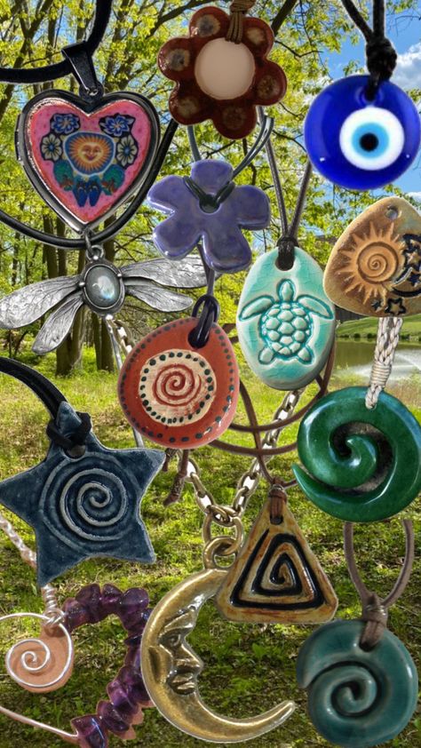 #hippievibes #hippieaesthetic #hippies #hippiemoodboard #trippy #nature #colorful #jewelry #fyp #fypshuffle #fyppppp Trippy Nature, Hippie Crafts, Hippie Aesthetic, Tanah Liat, Clay Diy Projects, Clay Art Projects, Clay Jewelry Diy, Diy Clay Crafts, Funky Jewelry