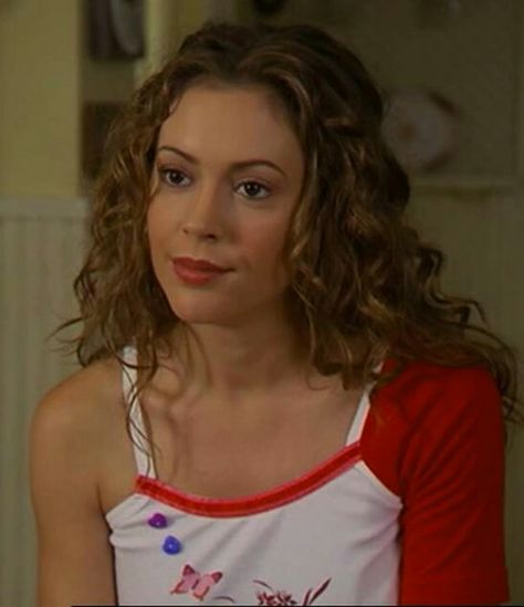 Alyssa Milano Alicia Milano, Charmed Aesthetic, Allysa Milano, Phoebe Charmed, Alyssa Milano Charmed, Charmed Tv Show, Charmed Tv, Female Protagonist, Alyssa Milano