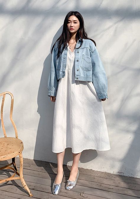 Crop Jacket With Dress, Cropped Denim Jacket With Dress, Korean Denim Jacket Outfit, Korean Denim Outfit, Korean Ootd Casual, Korean Spring Outfit, Korean Summer Outfits Dress, Korean Outfit Summer, Cute Korean Summer Outfits