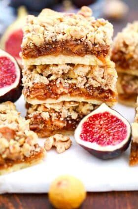 Fig Bars Recipe - Melt in Your Mouth! - Sweet and Savory Meals Fig Bars Recipe, Fig Bar, Homemade Breadsticks, Fig Bars, Savory Meals, Chocolate Making, Fig Recipes, Decadent Cakes, Bars Recipe