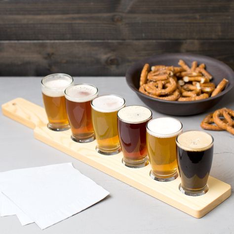 Anchor Hocking Craft Brews Beer Flight - 6 Glasses with Natural Wood Paddle Beer Flight Paddle, Beer Sampler, Craft Beer Packaging, Wood Paddle, Beer Flight, Brewing Recipes, Three Witches, Brewing Equipment, Destinations Travel