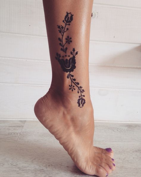 Hungarian Tattoos For Women, Traditional Hungarian Tattoo, Hungarian Folk Art Tattoo, Hungarian Embroidery Tattoo, Hungarian Tattoo Ideas, Tattoo China, Hungarian Tattoo, Czech Tattoo, Slavic Tattoo