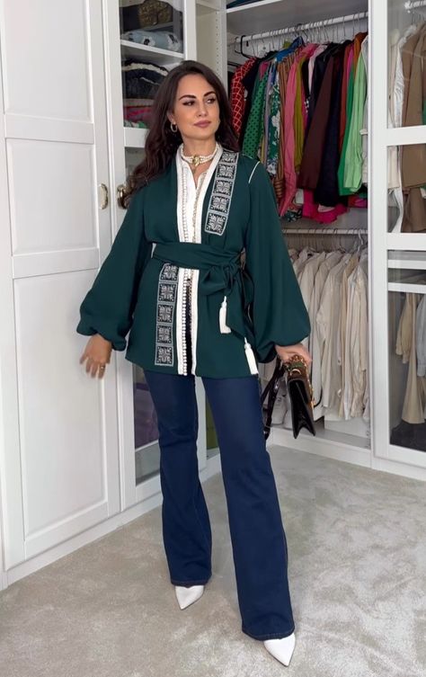 Moroccan Kimono, Moroccan Outfit, Morrocan Fashion, Chic Outfits Classy, Moroccan Clothing, Kimono Outfit, Blouse Casual Fashion, Moroccan Fashion, Traditional Kimono