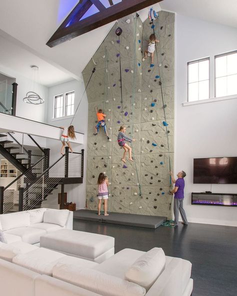 Home Climbing Wall, Indoor Climbing Wall, Bouldering Wall, Indoor Rock Climbing, Rock Climbing Wall, Climbing Wall, Cool Rooms, Rock Climbing, House Inspo