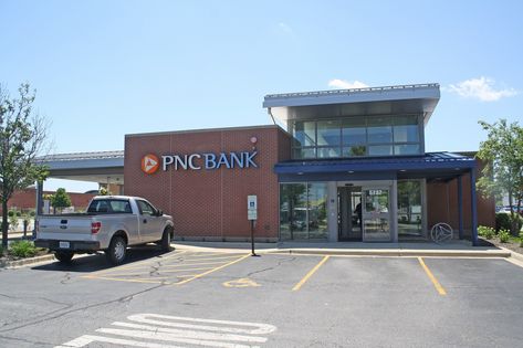 The Boulder Group Arranges Sale of Chicago MSA PNC Bank Ground Lease Pnc Bank, West High School, Building Permits, Stock Exchange, Real Estate Services, Being A Landlord, Bouldering, Illinois, Fun Sports