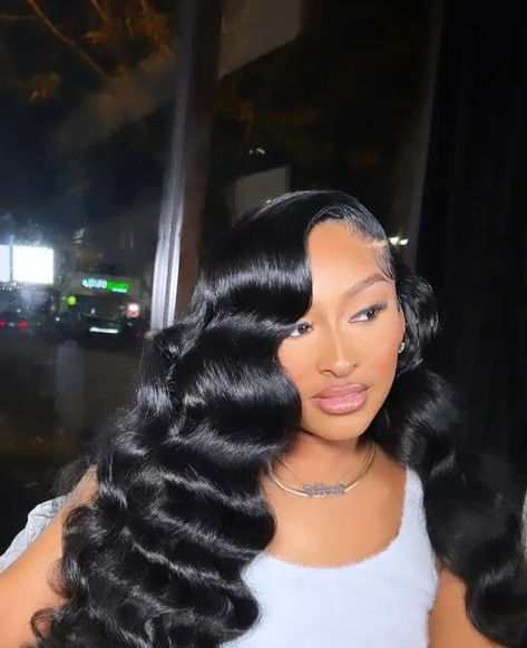 Old School Waves Hair, Pagent Hairstyles For Black Women, Hollywood Curls Wig, Side Part Wig Hairstyles For Black Women, Side Part Waves Long Hair, Old Hollywood Curls Black Women, Hollywood Curls Side Part, Hollywood Curls Black Women, Side Part With Wand Curls