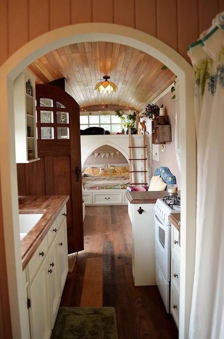 Von Thompsons  I LOVE the archway and bed design!  Perfect for a meditation space but not sure where I'll find a school bus! Design Casa Piccola, School Bus Tiny House, Casa Hobbit, Tiny House Swoon, Bus Living, Bus House, Tiny House Inspiration, Casa Container, Beautiful Cottages