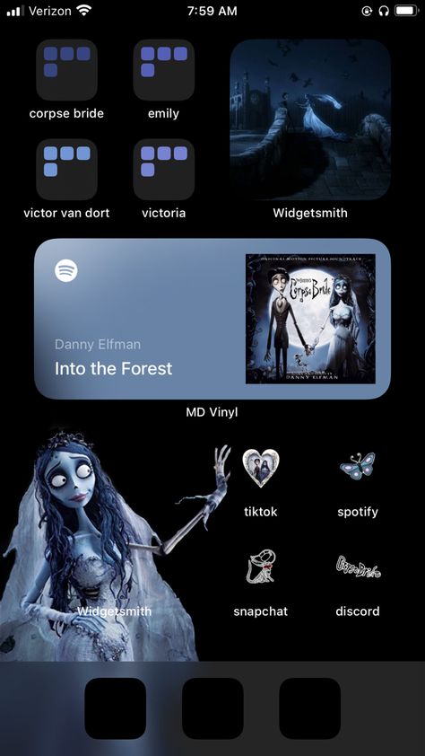 Corpse Bride Homescreen, Iphone Life, Iphone Wallpaper Ios, Iphone Home Screen Layout, Iphone Obsession, Phone Inspiration, Iphone App Layout, App Layout, Iphone Homescreen Wallpaper