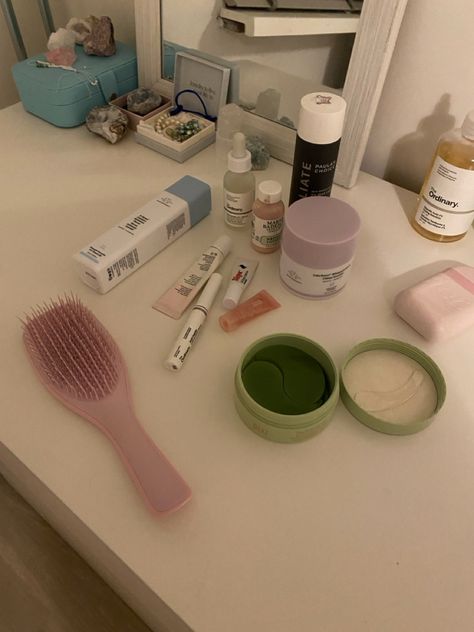 skin care, makeup, vanity, drunk elephant, glossier, pixi, ordinary, paulas choice, mario badescu, crystals, jewelry Girly Self Care, Bubble Skincare, Skin Care Makeup, Routine Skincare, Paulas Choice, Crystals Jewelry, Pretty Skin Care, Skincare Product, Pretty Skin