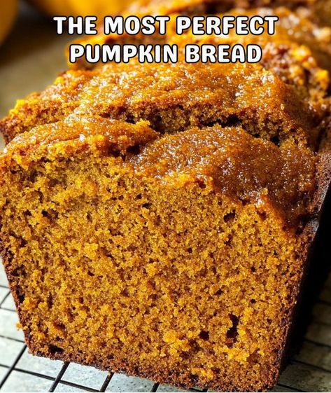 Pumpkin Puree Bread Recipes, Pumpkin Guts Recipe Bread, Rachel Ray Banana Bread Recipe, Pumpkin Bread With Pumpkin Puree, Pumpkin Puree Loaf, Pureed Pumpkin Recipes Desserts, Recipes Made With Pumpkin Puree, Canned Pumpkin Recipes Dessert Healthy, Easy Things To Make With Pumpkin Puree