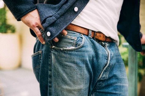 Levis 501 Outfit, Mens Fashion Rugged Simple, Country Jeans, Levi 501s, Very Important Person, Levis Outfit, Denim Wear, Cool Outfits For Men, Roof Top