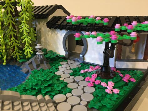 Lego Garden Moc, Lego Garden, Lego Trees, Lego Botanical, Lego Diy Crafts, Lego Room Decor, Lego Tree, Easy Lego Creations, Lego House Ideas