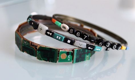 Computer Parts And Components, Bangles Diy, Tech Diy, Tech Jewelry, Computer Parts, Button Bracelet, Repurposed Jewelry, Happy Earth, Bracelet Charms