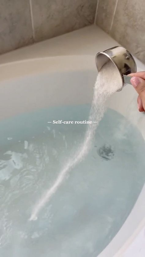 Salt Bath Aesthetic, Epson Salt Baths, Self Care Instagram Stories, Self Care Day Aesthetic, Me Time Aesthetic, Epson Salt Bath, Oat Bath, Mindset Aesthetic, Aesthetic Day