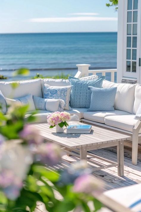 5 Tips for Coastal Deck Design Coastal Deck, Coastal Backyard, Beach House Deck, Metal Deck Railing, Seaside Home, Metal Deck, Backyard Balcony, Dream Dream, Living Interior