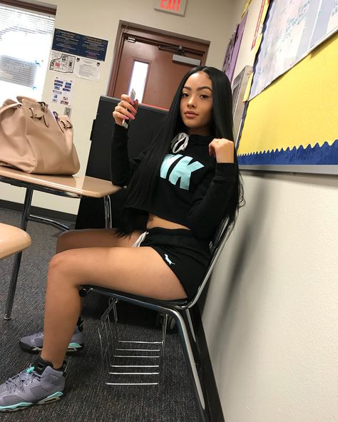 2018 Baddie, Spring Attire, School Fits, Girl Swag, Fashion Fits, Baddie Outfits, Fashion Killa, Casual Fits, Types Of Fashion Styles