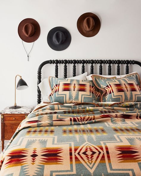 World-Class Wool Blankets | Pendleton | Pendleton Pendleton Bedroom, Western Bed, Pendleton Pillow, Park Blanket, Western Bedroom Decor, Western Bedroom, Pendleton Blanket, Pendleton Woolen Mills, Coverlet Set