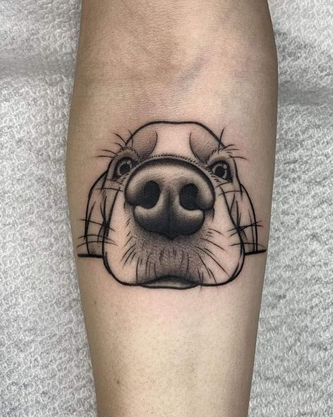 New School Dog Tattoo, Coonhound Tattoo, Realistic Portrait Tattoo, Dog Memorial Tattoo, Simbols Tattoo, Tattoo Pet, Tatoo Dog, Beagle Tattoo, Memorial Tattoo Ideas