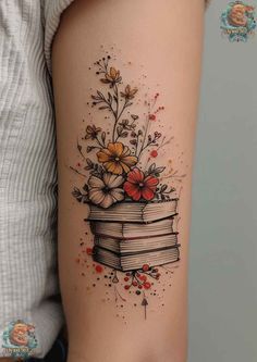 Dope Drawings, Book Inspired Tattoos, Book Lover Tattoo, 2023 Tattoo, Tattoo 2023, Tattoo Diy, Bookish Tattoos, Literary Tattoos, Mommy Tattoos