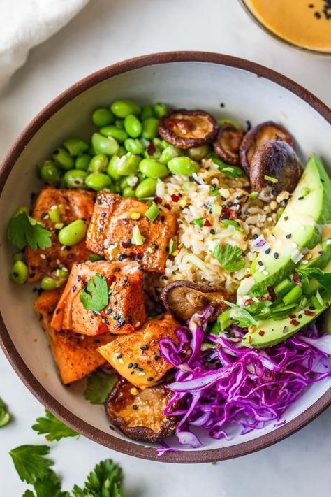 Miso Salmon Bowls | Feasting At Home Salmon Bowls, Best Salmon Recipe, Miso Salmon, Salmon Rice Bowl, Salmon Bites, Salmon Rice, Salmon Bowl, Rice Bowls Recipes, Cooked Cabbage