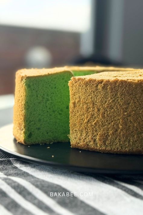 Discover how to make the perfect Pandan Chiffon Cake with this easy recipe! Light, airy, and infused with the fragrant flavor of pandan, this traditional Southeast Asian dessert is a must-try for any baker. Follow these simple steps to create a visually stunning and delicious cake that will impress your guests. #PandanChiffonCake #SoutheastAsianDessert #BakingRecipes #EasyDessert #ChiffonCake Pandan Sponge Cake Recipe, Pandan Honeycomb Cake Recipe, Best Chiffon Cake Recipe, Pandan Cake Recipe, Pandan Recipe, Malaysian Food Desserts, Chiffon Cake Recipe, Pandan Chiffon Cake, Pandan Cake