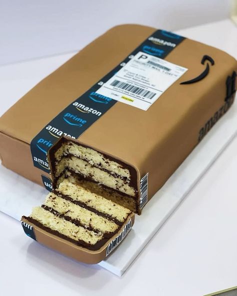 #special #delivery #amazon #package #cake #lol #fun Amazon Cake, Amazon Package, Cake Lol, Realistic Cakes, Special Delivery, Best Recipes, Good Food, Diy Projects, Dessert