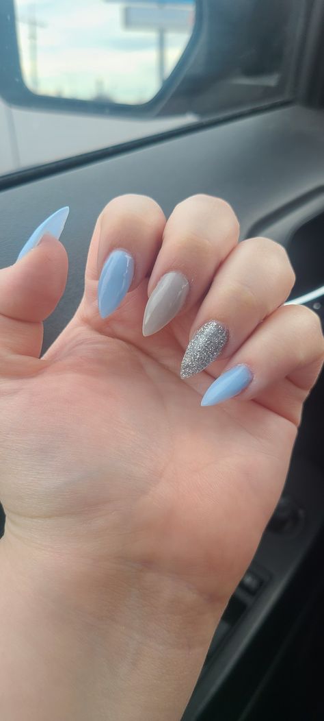 Gray And Blue Nails Design, Light Blue And Gray Nails, Blue Frosted Nails, Light Blue Silver Nails, Gray And Blue Nails, Baby Blue And Silver Nails, Light Blue Sparkle Nails, Blue And Gray Nails, January Birthday Nails