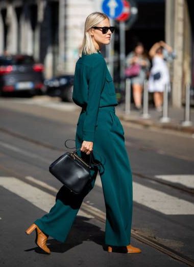 Green Monochrome, 2020 Street Style, Monochromatic Fashion, Monochrome Outfit, 2024 Color, Winter Outfit Inspiration, September 19, The Best Street Style, Best Street Style