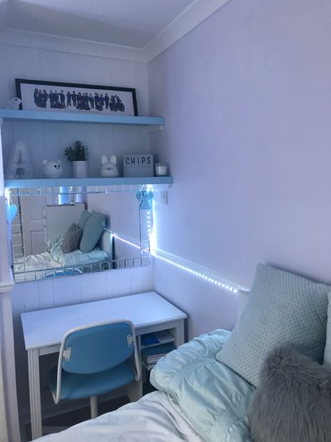 Light Blue Decor Bedroom, Aesthetic Room Inspo White And Blue, Bedroom Aesthetic Light Blue, Blue Theme Room Bedrooms, Room Ideas Aesthetic Light Blue, Blue And White Room Bedroom Aesthetic, Light Blue Room Aesthetic Ideas, White Blue Room Aesthetic, White And Light Blue Bedroom Ideas