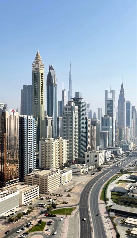 Dubai Background, Dubai Images, Building Dubai, Dubai Landscape, Dubai Street, Abu Dubai, Dubai Buildings, Travel Therapy, Alexandria City