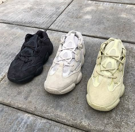 Yeezy Boost 500, Yeezy Outfit, Publication Instagram, Yeezy 500, Sneakers Fashion Outfits, Hype Shoes, Sneakers Addict, Swag Shoes, Comfy Shoes