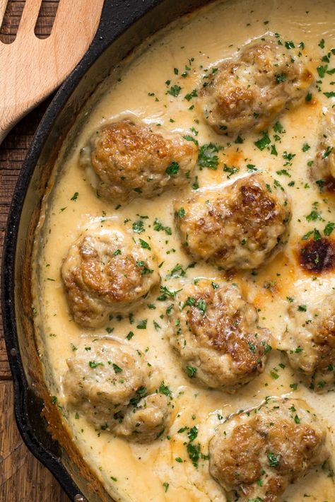 Amazing Keto Turkey Meatballs In A Creamy Sauce: This Is How Keto Turkey Meatballs, Turkey Meatball Sauce, Low Carb Turkey Meatballs, Meatball Parmesan, Keto Turkey, Ground Turkey Meatballs, Keto Meatballs, Meatball Dinner, Keto Thanksgiving