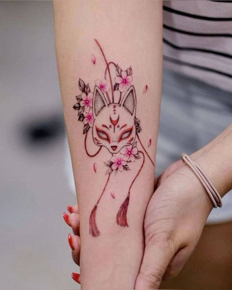 Delicate Tattoo, Tatuaje A Color, Fox Tattoo, Horror Tattoo, Tattoo Designs And Meanings, Simplistic Tattoos, Fine Line Tattoos, Line Tattoos, Creative Tattoos