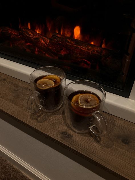 Mulled Wine Aesthetic, Hot Christmas Drinks, Feed Goals, Story Ideas Pictures, Scenery Pictures, Mulled Wine, Christmas Feeling, Snow Skiing, Winter Aesthetic