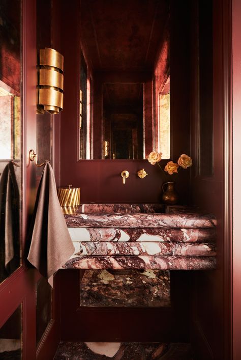 Moody Hotel Bathroom, Purple Moody Bathroom, Dark Red Powder Room, Cool Powder Room Ideas, Oxblood Bathroom, Dark Red Bathroom, Burgundy Bathroom Ideas, Dark Moody Powder Room, Apartment Toilet