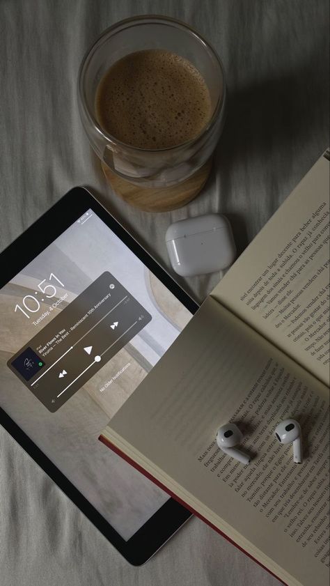 Ipad And Coffee Aesthetic, Ipad Aesthetic Instagram Story, Airpods Story Instagram, Ipad And Airpods Aesthetic, Ipad Photo Aesthetic, Coffee Ipad Aesthetic, Book With Coffee Aesthetic, E Books Aesthetic, Coffee With Book Aesthetic