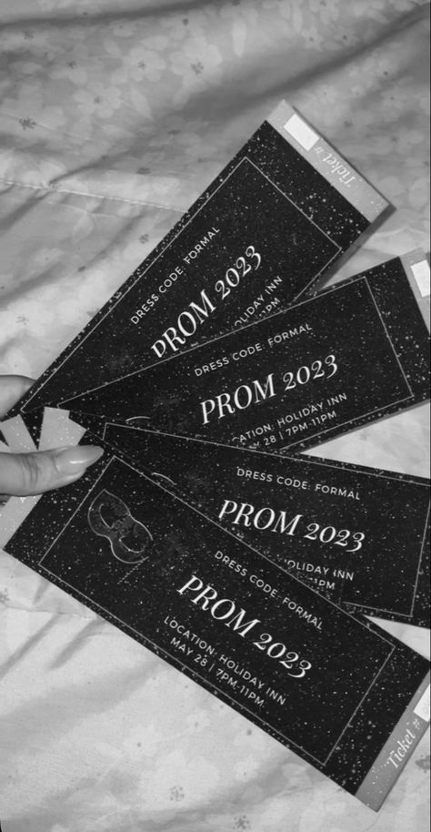 Prom Wallpaper Aesthetic, Masquerade Ticket Invitations, Prom Crafts Ideas, Aesthetic Farewell Decoration Ideas, Prom Party Invitations, Prom Ticket Design Ideas, Prom Birthday Party Invitations, Vogue Prom Theme, Classy Prom Decorations