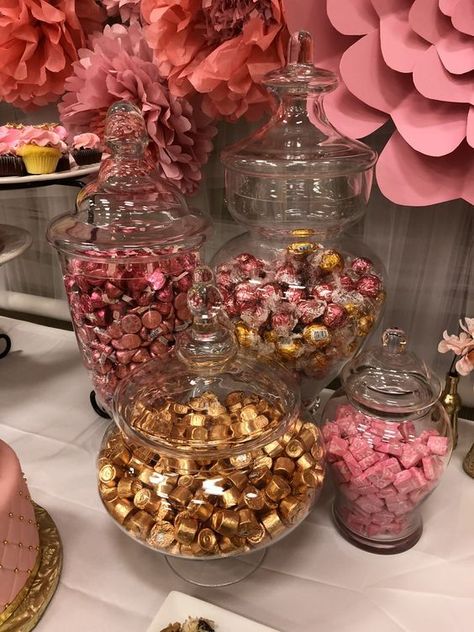 Dessert table, dessert ideas, wedding dessert, sweet wedding Pink And Gold Candy Buffet, Pink And Gold Party Treats, Gold And Rose Gold Centerpieces, Pink And Gold Treat Table, Pink Candy Station, 50 Rose Gold Birthday, Candy Table Ideas Quinceanera, Easy Dessert Table Ideas Birthday, Pink And Gold Snack Table