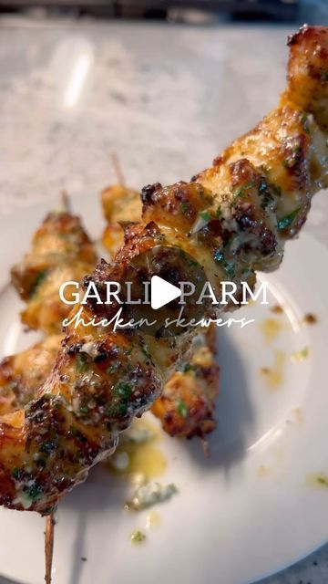 britscookin’ on Instagram: "Garlic Parmesan Chicken Skewers! #garlic #parmesan #chickenrecipes #airfryer #mealprep #easyrecipes" Garlic Parm Chicken, Garlic Parmesan Chicken Skewers, Parmesan Chicken Skewers, Parm Chicken, Chicken Starter, Grilled Foods, Chicken Skewer Recipe, Doner Kebab, Garlic Chicken Recipes